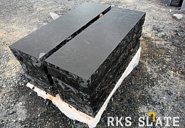 Бордюр (поребрик) из камня, Belgian Black, колотый, 50х1000 мм