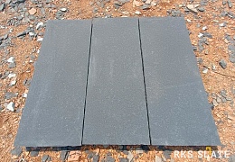 Бордюр (поребрик) из камня, Belgian Black, колотый, 50х1000 мм